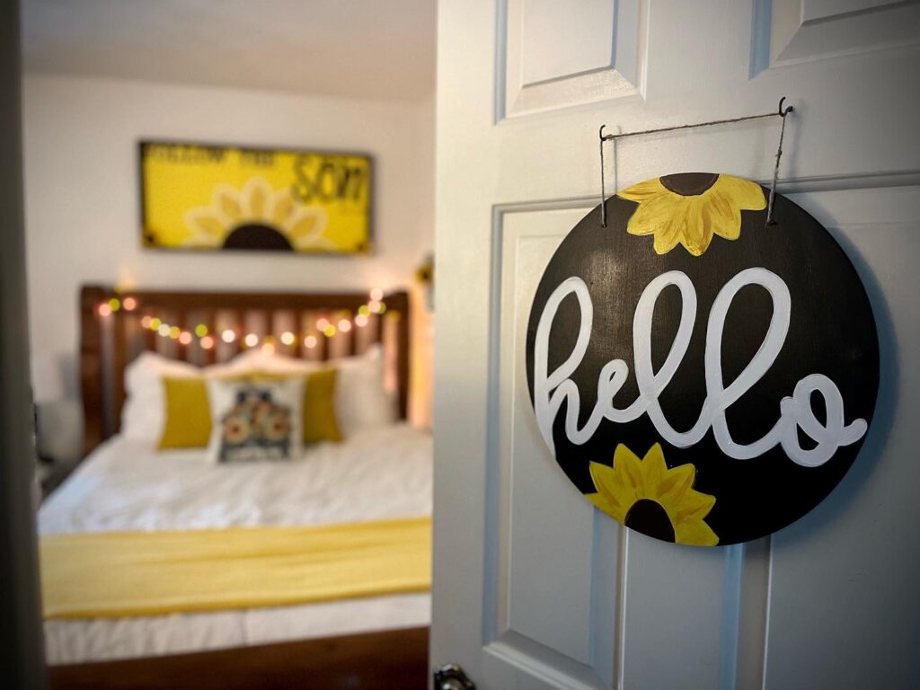 Sunflower Themed Bedroom Design and Decor